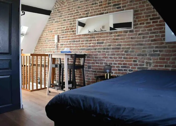 Апартаменты Au Coeur De Бетюн